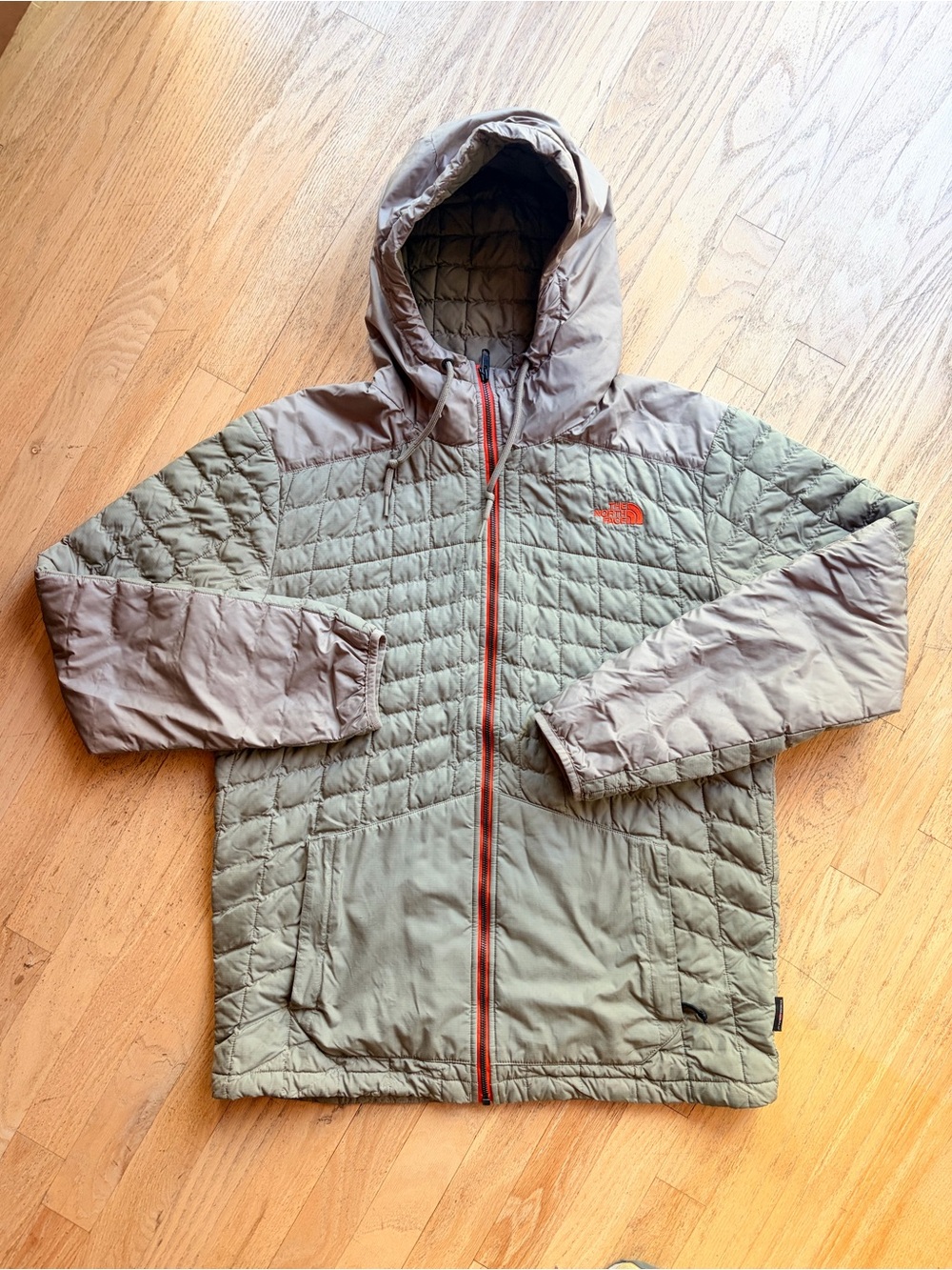 Northface Mid Weight Jacket | Men’s Medium